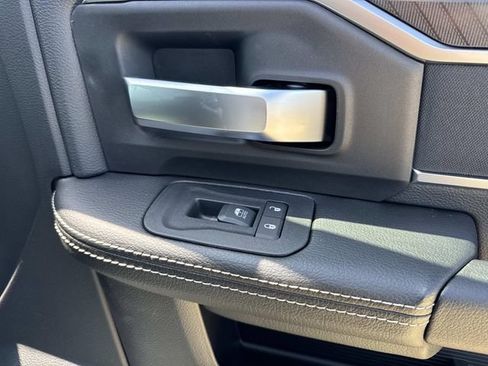 New 2027 RAM 3500 Big Horn AWD/4WD image 18