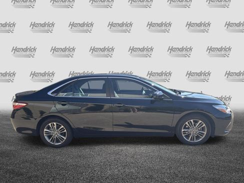 Used 2016 Toyota Camry SE FWD image 11