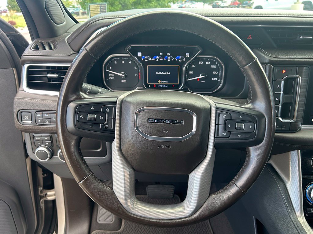 Used 2021 GMC Yukon Denali w/ Advanced Technology Package AWD/4WD image 9