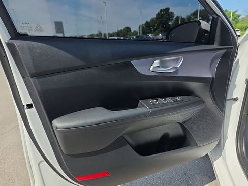 Used 2024 Kia Forte LXS w/ LXS Technology Package FWD image 14
