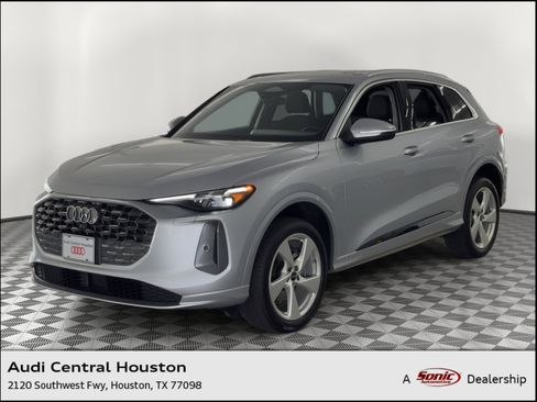 Used 2025 Audi Q5 Premium Plus w/ Premium Plus AWD/4WD image 1