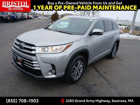 Used 2017 Toyota Highlander XLE w/ Carpet Mat Package image 3