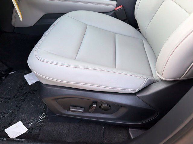New 2027 Ford Explorer Active w/ Active Comfort Package AWD/4WD image 13