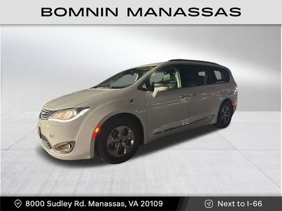 Used 2018 Chrysler Pacifica Limited w/ Advanced Safetytec Group