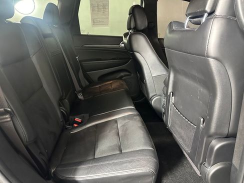 Used 2021 Jeep Grand Cherokee Laredo X AWD/4WD image 25