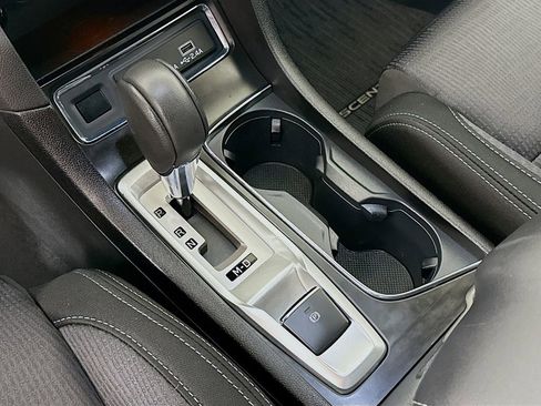 Used 2023 Subaru Ascent Premium w/ Convenience Package image 19