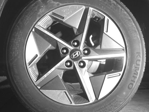 Used 2025 Hyundai Tucson SEL image 14