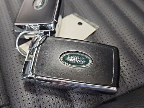 Used 2023 Land Rover Discovery S R-Dynamic image 54