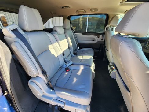 Used 2018 Honda Odyssey EX-L image 13