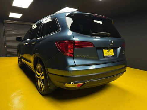 Used 2016 Honda Pilot Touring image 4
