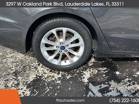 Used 2020 Ford Fusion SE image 14