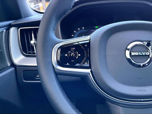 Used 2024 Volvo XC60 T8 Ultimate image 46