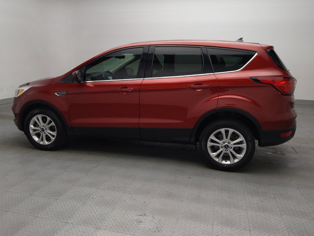 Used 2019 Ford Escape SE FWD image 3