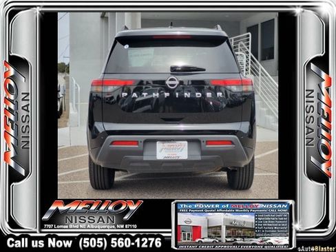 Certified 2025 Nissan Pathfinder SV FWD image 5