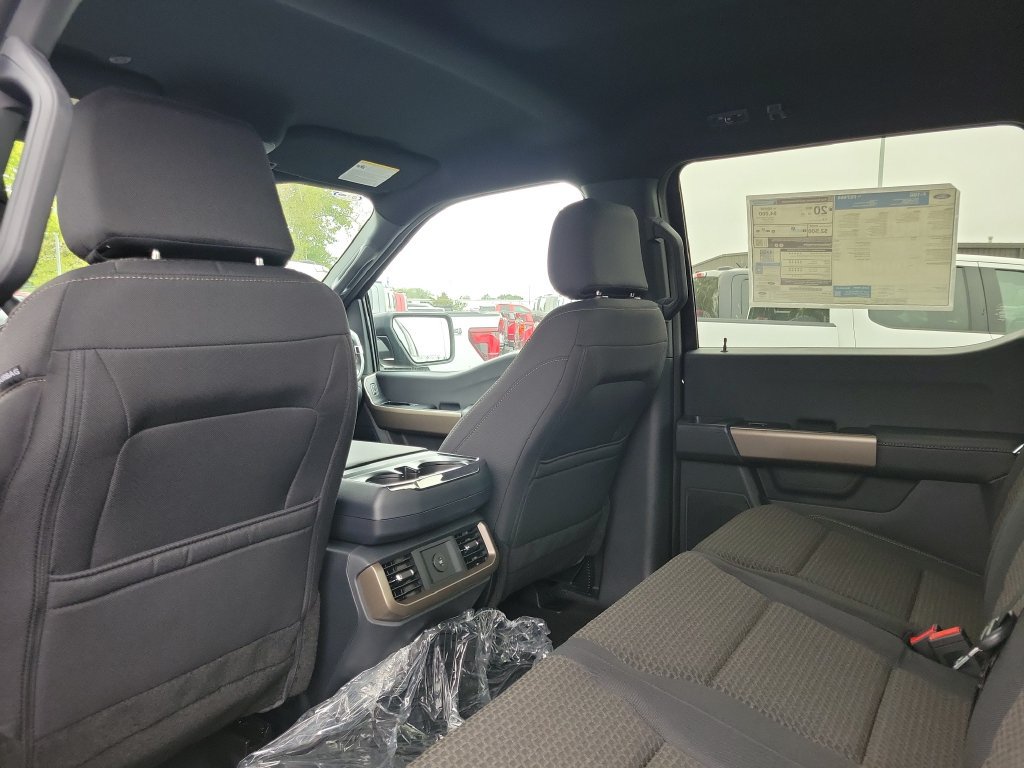 New 2026 Ford F150 STX w/ Equipment Group 201A FX4 AWD/4WD image 16