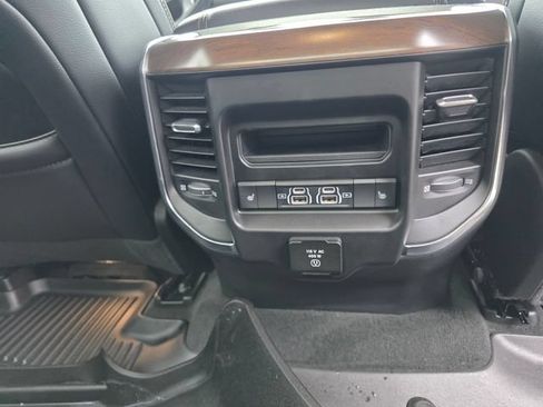 Used 2021 RAM 1500 Laramie AWD/4WD image 17