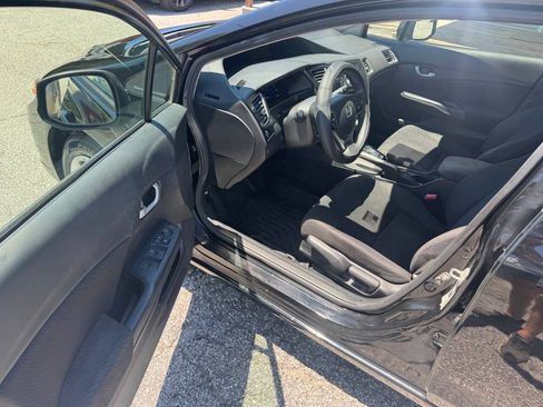 Used 2013 Honda Civic LX image 12
