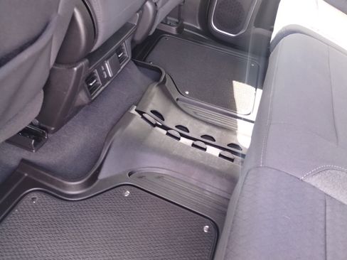 Used 2023 Chevrolet Silverado 1500 RST w/ Rally Edition image 18