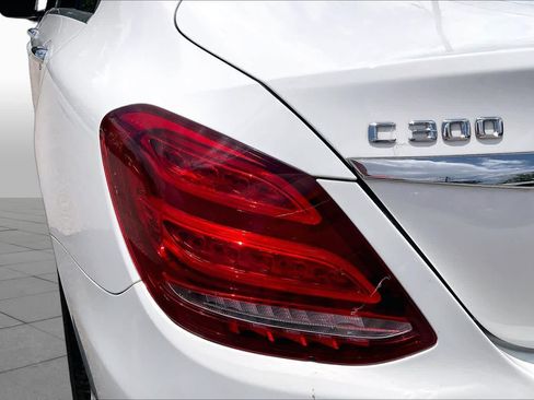 Used 2015 Mercedes-Benz C 300 4MATIC Sedan image 28