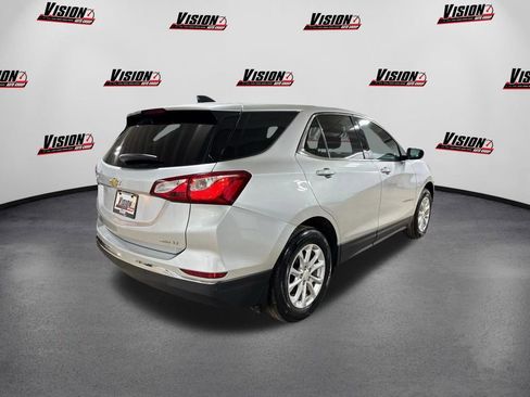 Used 2020 Chevrolet Equinox LT w/ Driver Convenience Package image 5