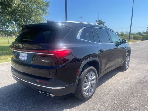 Used 2026 Buick Enclave Preferred AWD/4WD image 7