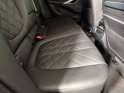 Used 2023 BMW X6 xDrive40i AWD/4WD image 28