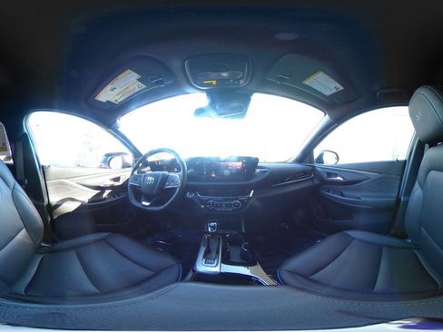 Used 2025 Buick Envista Sport Touring image 41