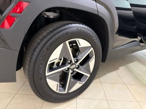 Used 2025 Hyundai Tucson SEL FWD image 28