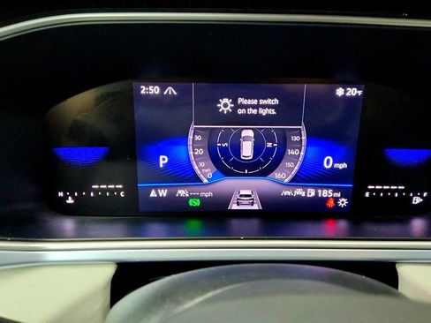 Used 2025 Volkswagen Taos SE image 14