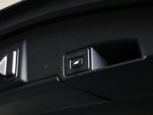 Used 2024 Acura RDX SH-AWD image 29