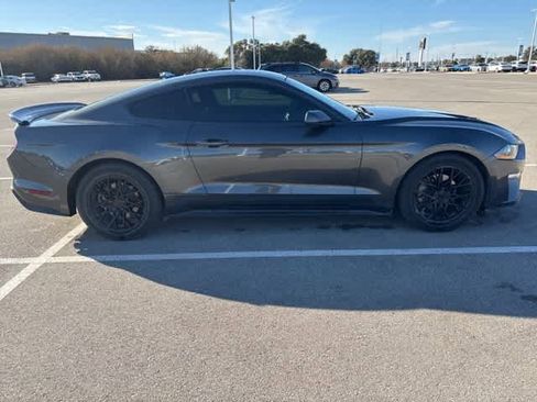 Used 2020 Ford Mustang Coupe image 6