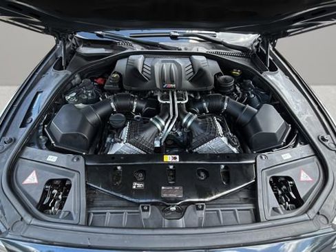 Used 2016 BMW M5 RWD image 33