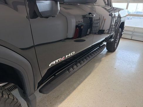 Used 2021 GMC Sierra 2500 AT4 image 7