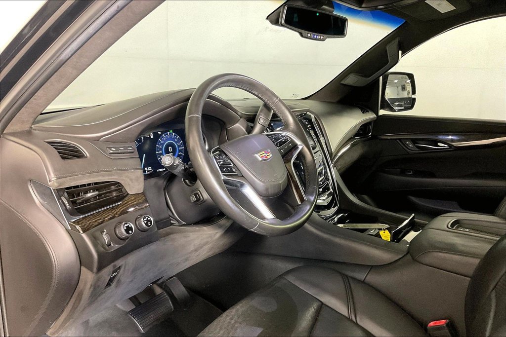 Used 2016 Cadillac Escalade Platinum AWD/4WD image 15