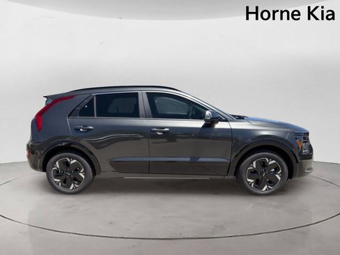 New 2026 Kia Niro Wave FWD image 3