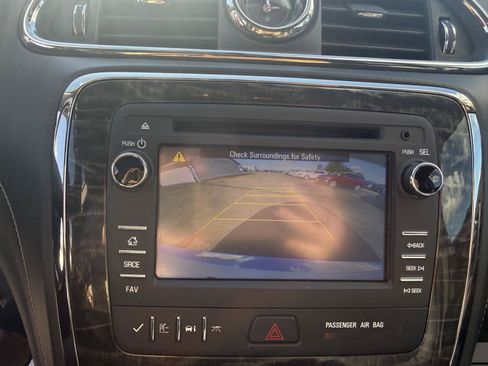 Used 2013 Buick Enclave Leather FWD image 15