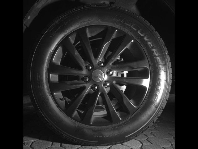 Used 2019 Ford Expedition Limited RWD image 10