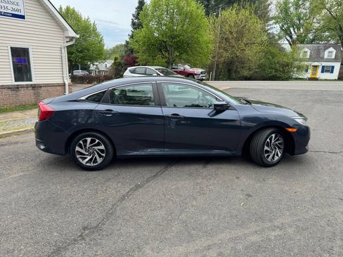 Used 2016 Honda Civic EX image 8