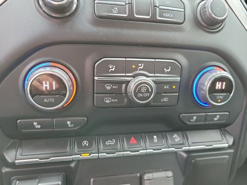 Used 2020 Chevrolet Silverado 1500 LT Trail Boss w/ Convenience Package image 21