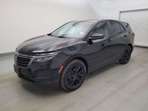 Used 2024 Chevrolet Equinox LS w/ LS Convenience Package FWD image 2