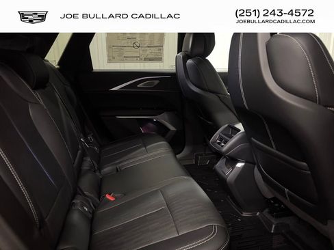 New 2026 Cadillac Lyriq Premium Luxury w/ LPO, Floor Liner Package image 19