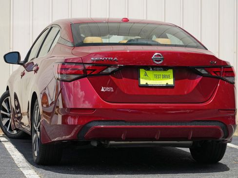 Used 2023 Nissan Sentra SV w/ SV Premium Package FWD image 5
