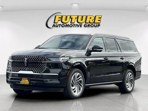 New 2026 Lincoln Navigator L Reserve AWD/4WD image 7