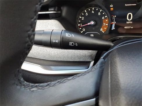 Used 2024 Jeep Compass Latitude image 25