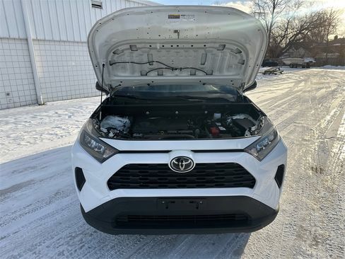 Used 2019 Toyota RAV4 LE w/ All Weather Liner Package image 11
