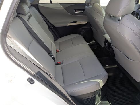 Used 2024 Toyota Venza Limited image 27