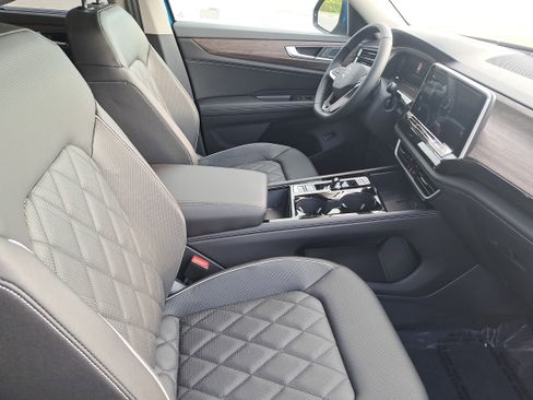New 2026 Volkswagen Atlas SEL Premium R-Line AWD/4WD image 10