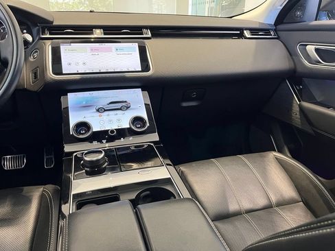 Used 2019 Land Rover Range Rover Velar R-Dynamic SE AWD/4WD image 42