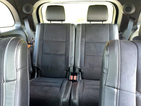 Used 2022 Dodge Durango SRT w/ Technology Group AWD/4WD image 30