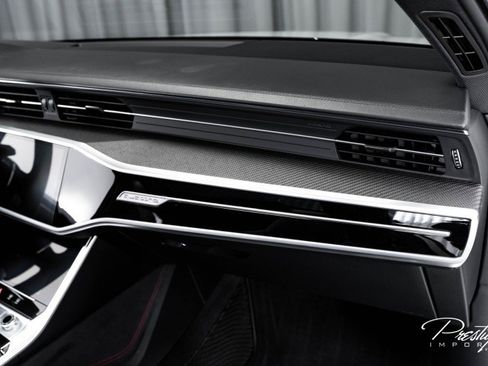 Used 2022 Audi RS 6 w/ Executive Package image 51